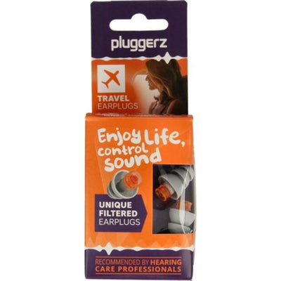 Pluggerz Ohrestöpsel mit organg farbenem Filter sind perfekt für lange Reisen. Störende Geräusche werde zuverlässig rausgefiltert und der Druck auf den Ohren reduziert.
