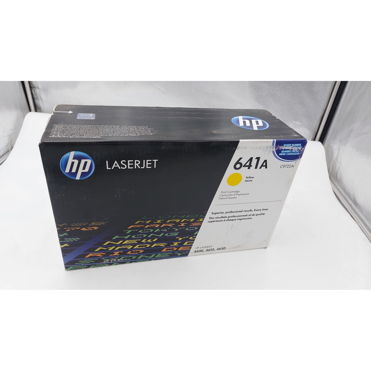 Original Toner HP C9722A, 641A, Gelb, ca. 8.000 Seiten, beschädigte Verpackung