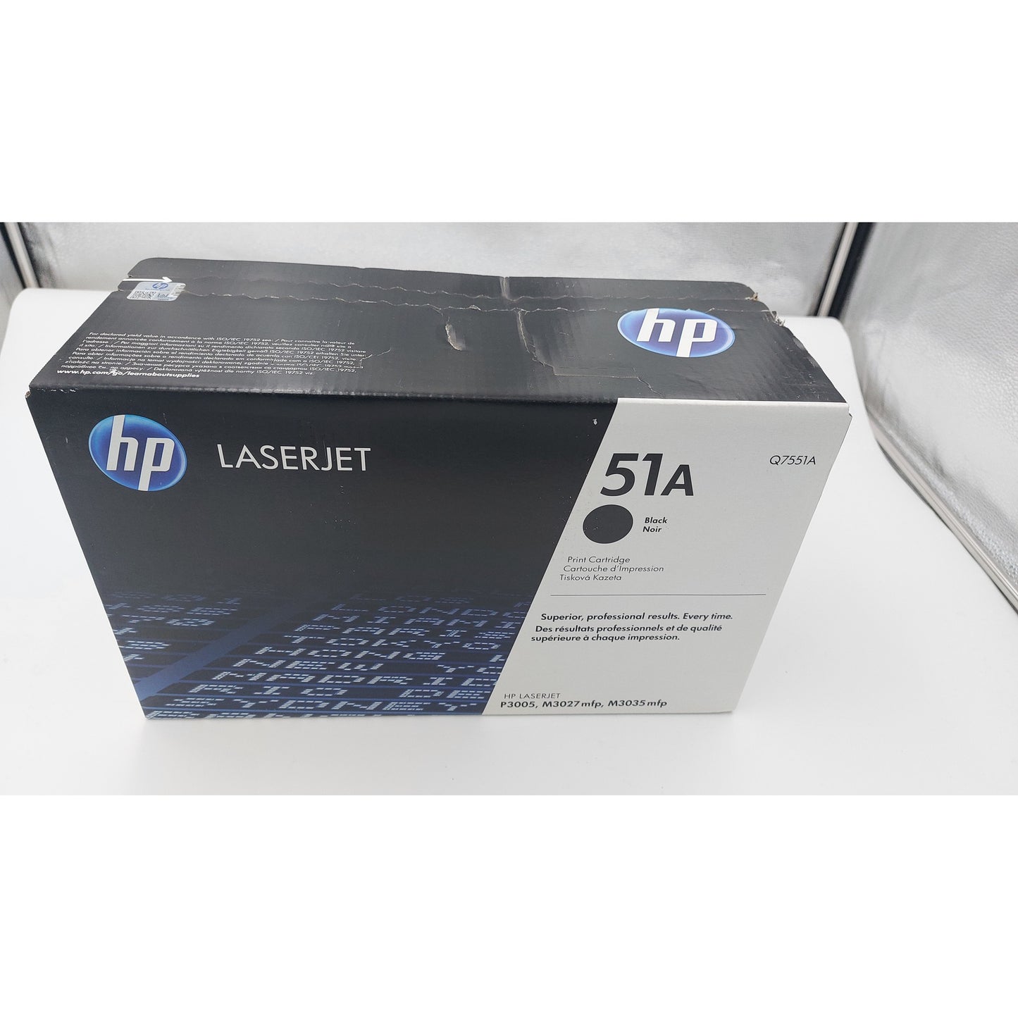 Original Toner HP Q7551A, 51A, Schwarz, ca. 6.500 Seiten, beschädigte Verpackung